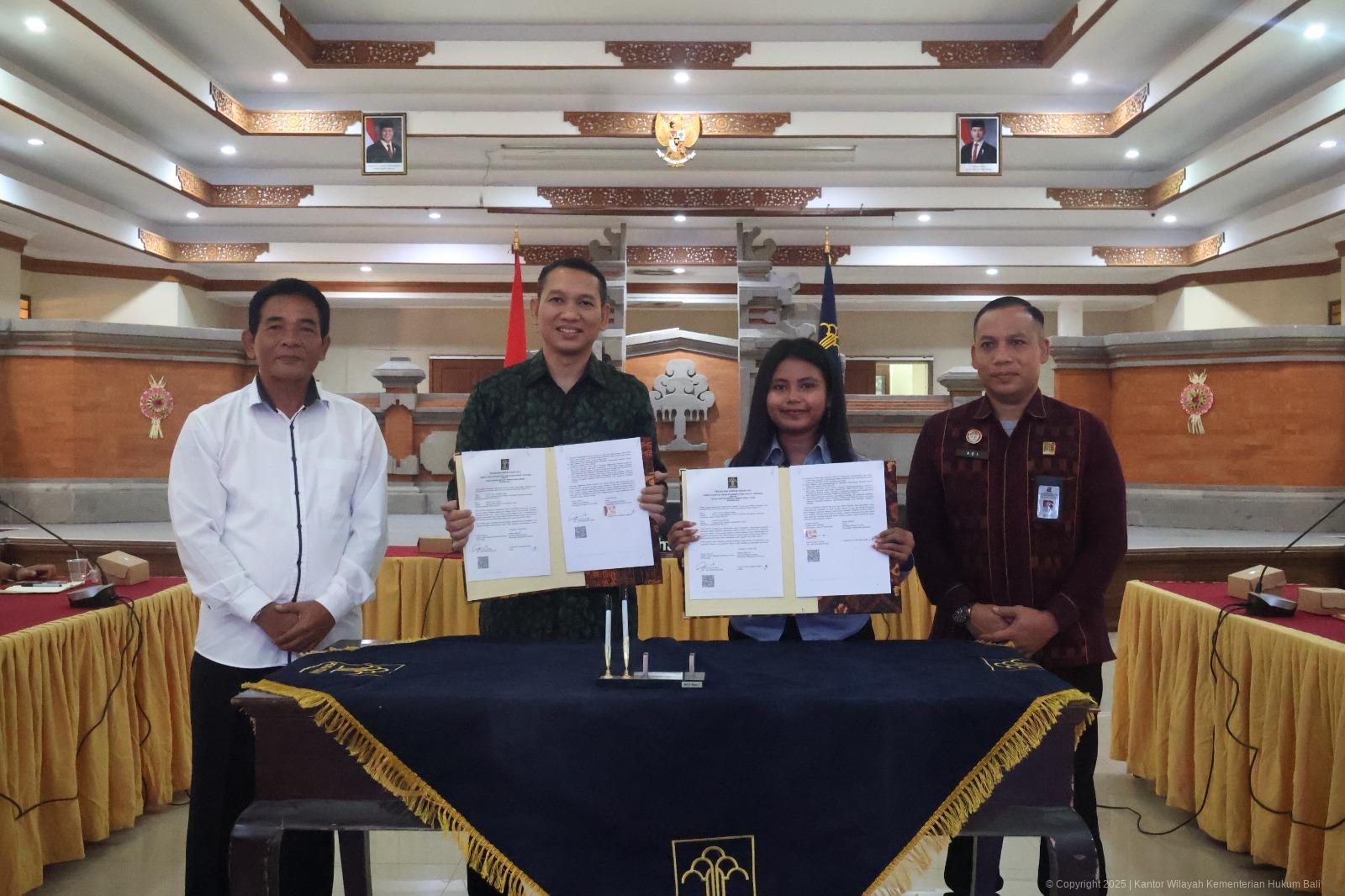 Perjuangan Masyarakat